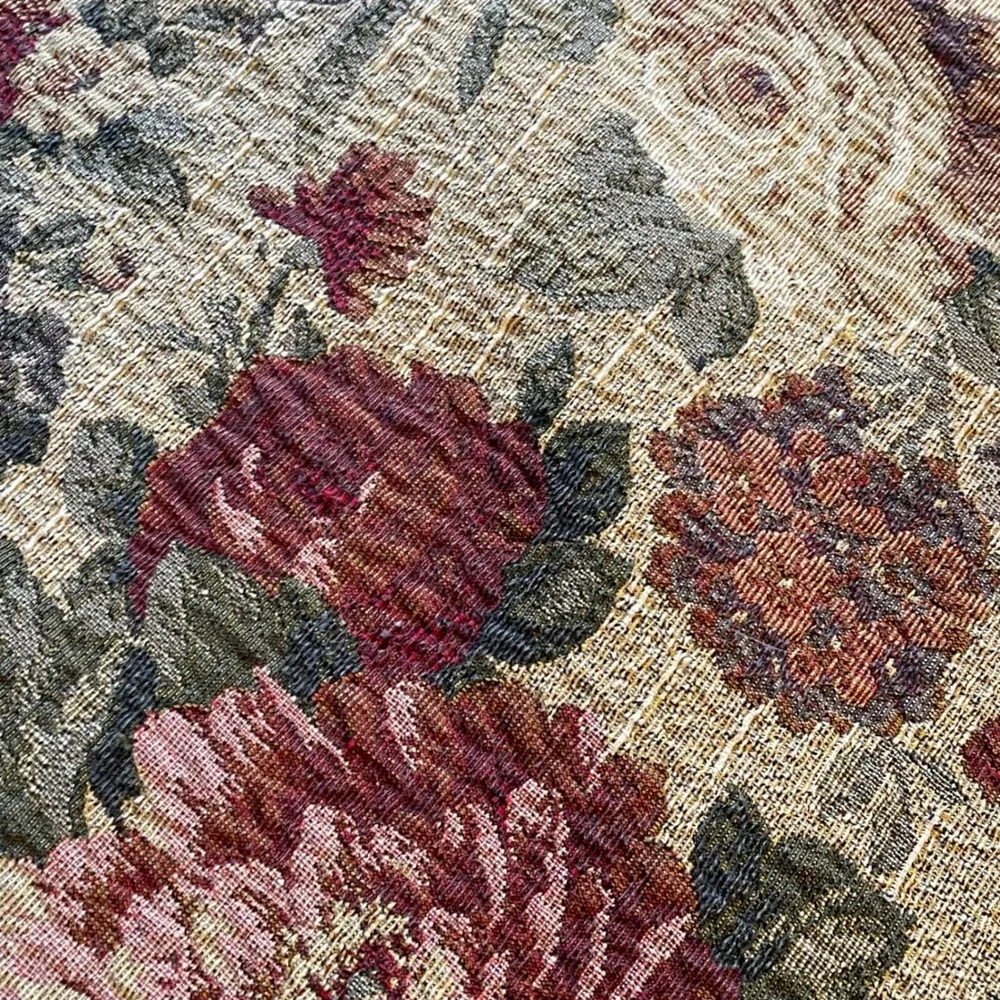 Tapestry Tablecloth Floral‎ Roses Burgundy Cream Beige Textured Square
